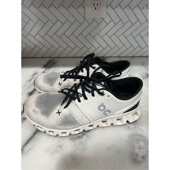 On Cloud X 3 Road-Running Shoes - Men's Size 9